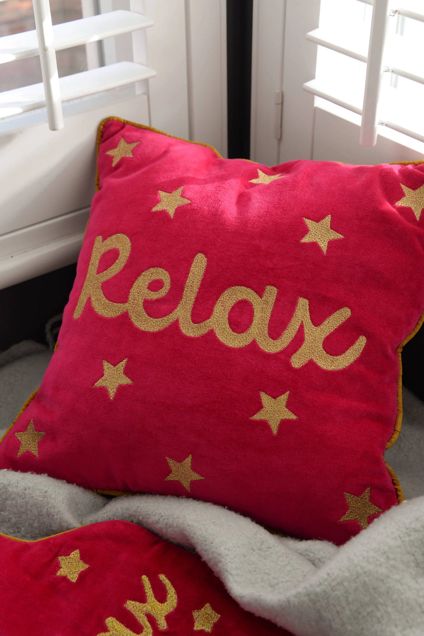 RELAX CUSHION The Style Closet