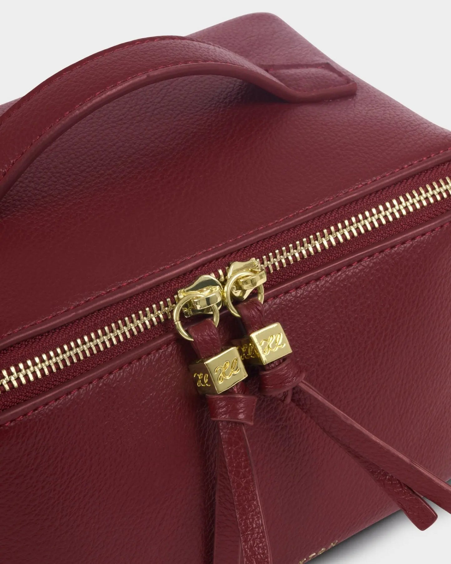 Soho Medium Make Up/Wash Bag The Style Closet