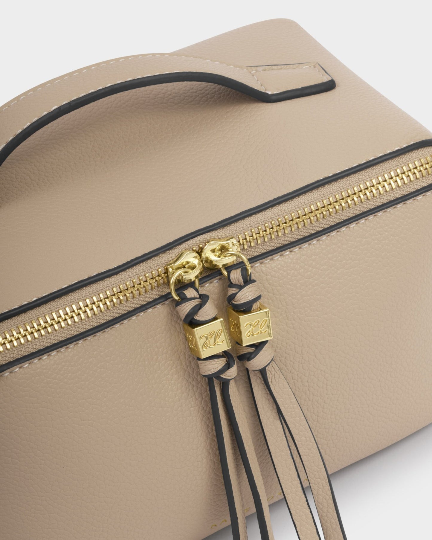 Soho Medium Make Up/Wash Bag