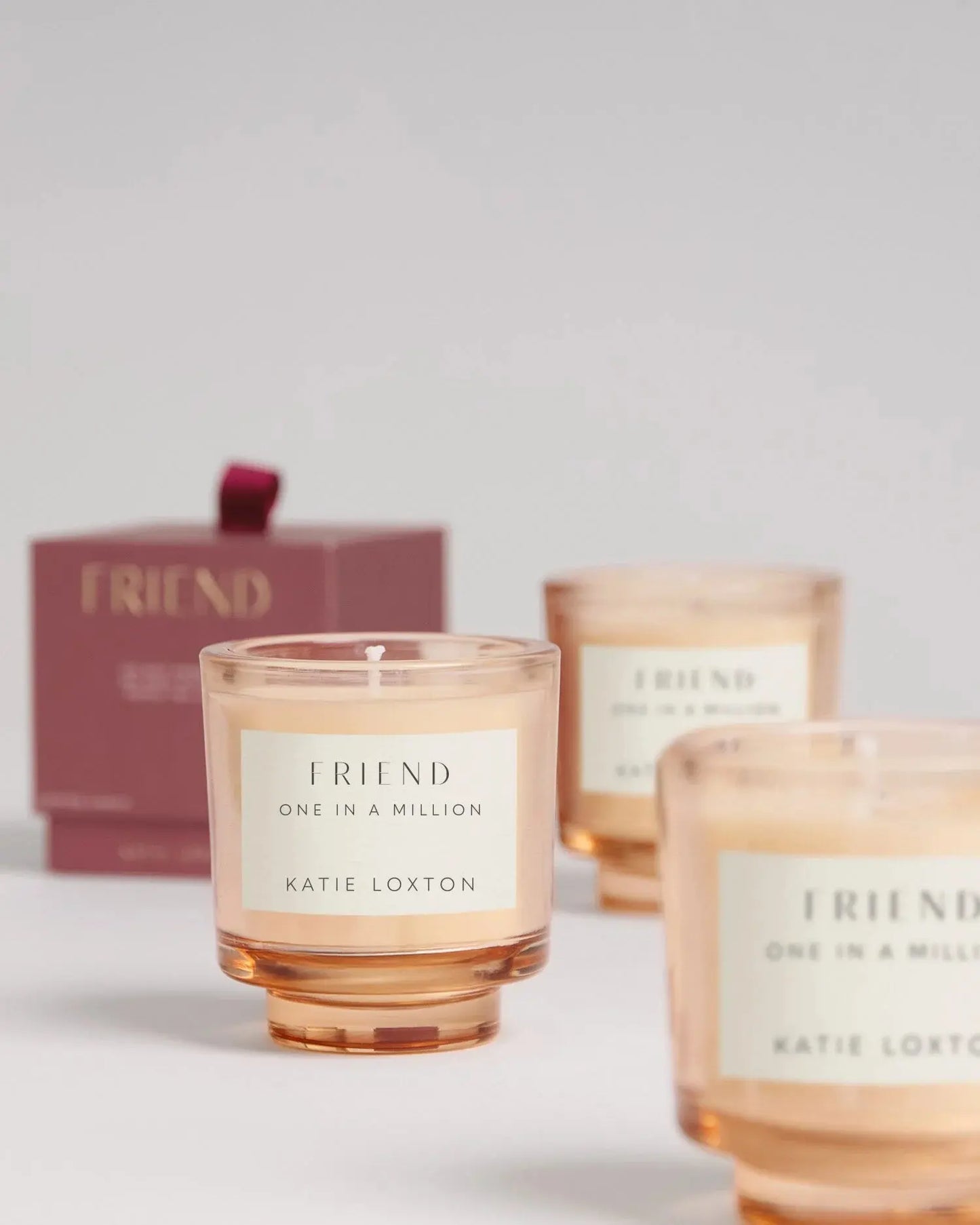 Sentiment Candle 'Friend'
English Pear & White Tea The Style Closet