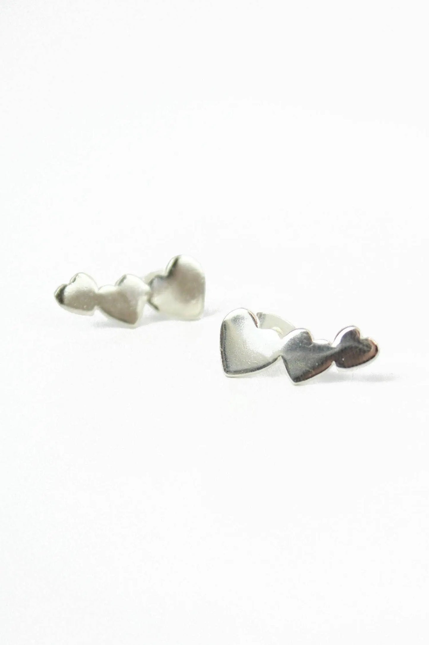 SILVER HEART CLIMBER EARRINGS My Doris