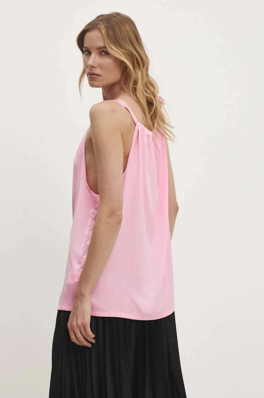 Satin Elisabeth top with bow at the collar - Black / One size The Style Closet