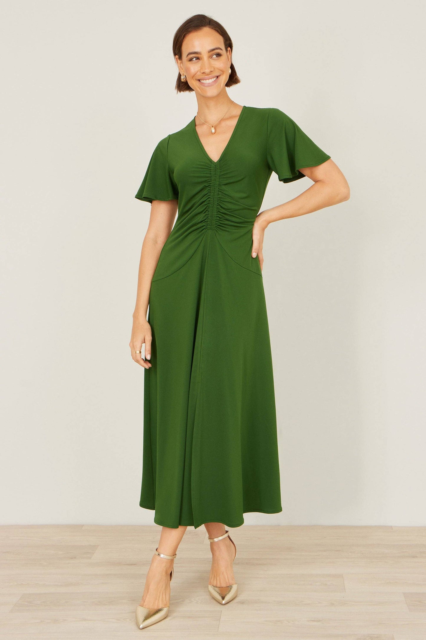 Green Ruched Front Stretch Midi Dress: Green
