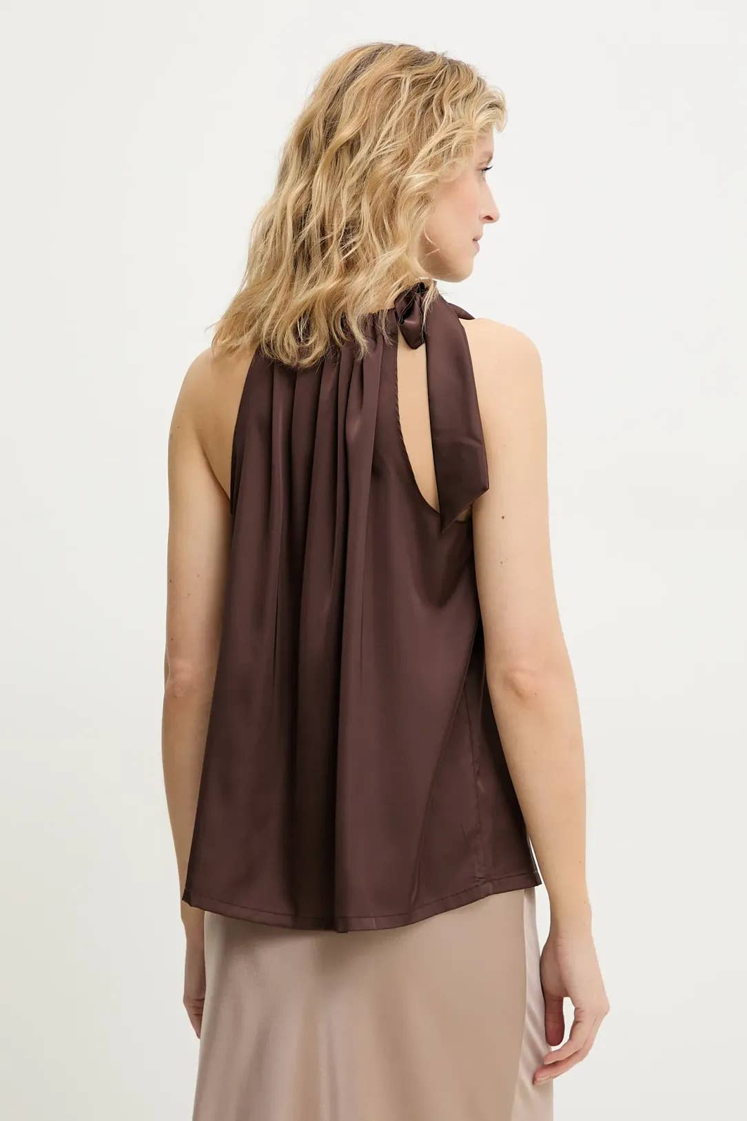 Satin Elisabeth top with bow at the collar - Khaki / One size