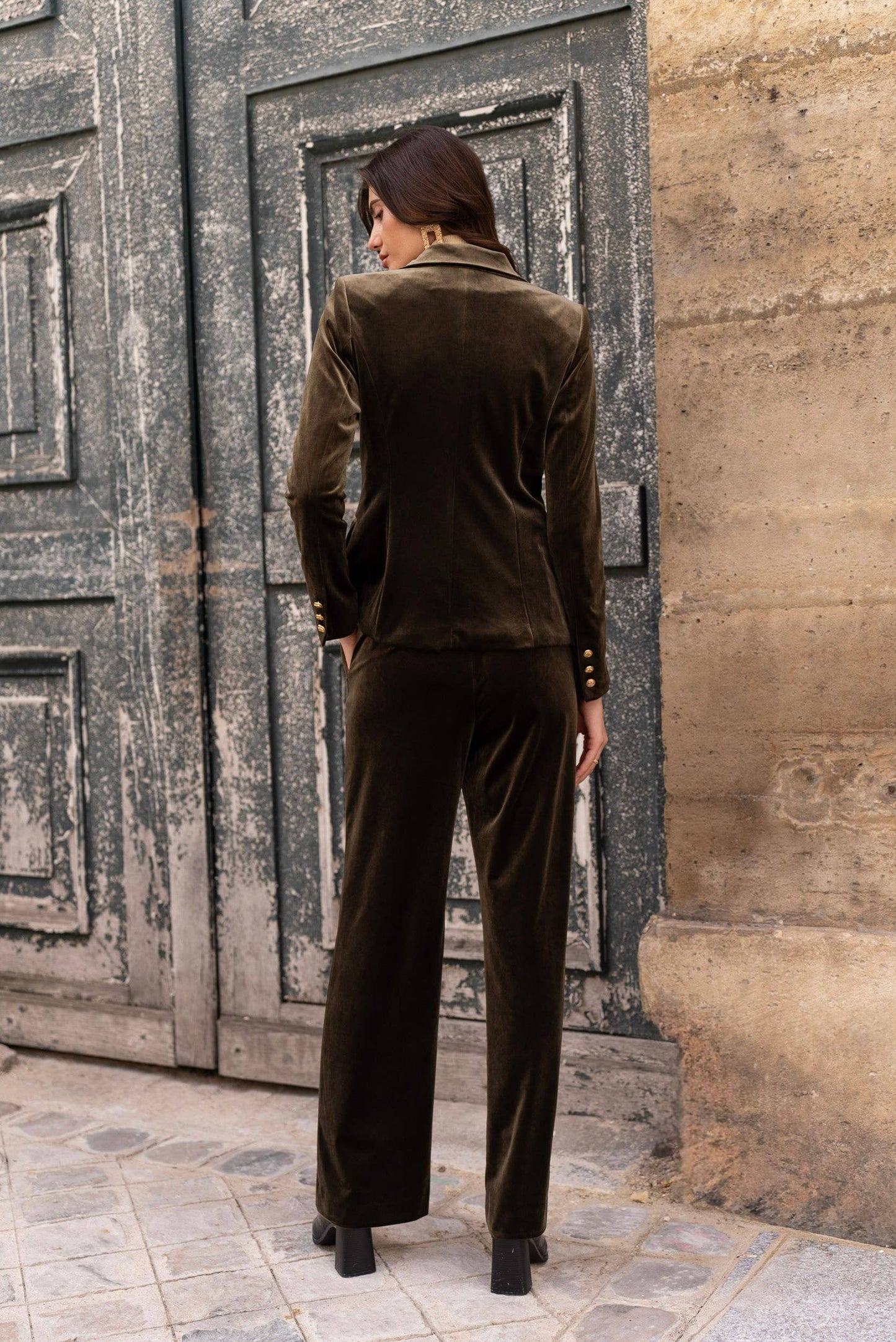 Double-breasted velvet blazer with gold buttons - Chocolate Brown