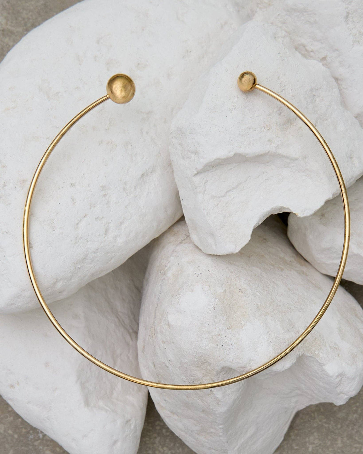 Double Ball Neck Cuff | Gold