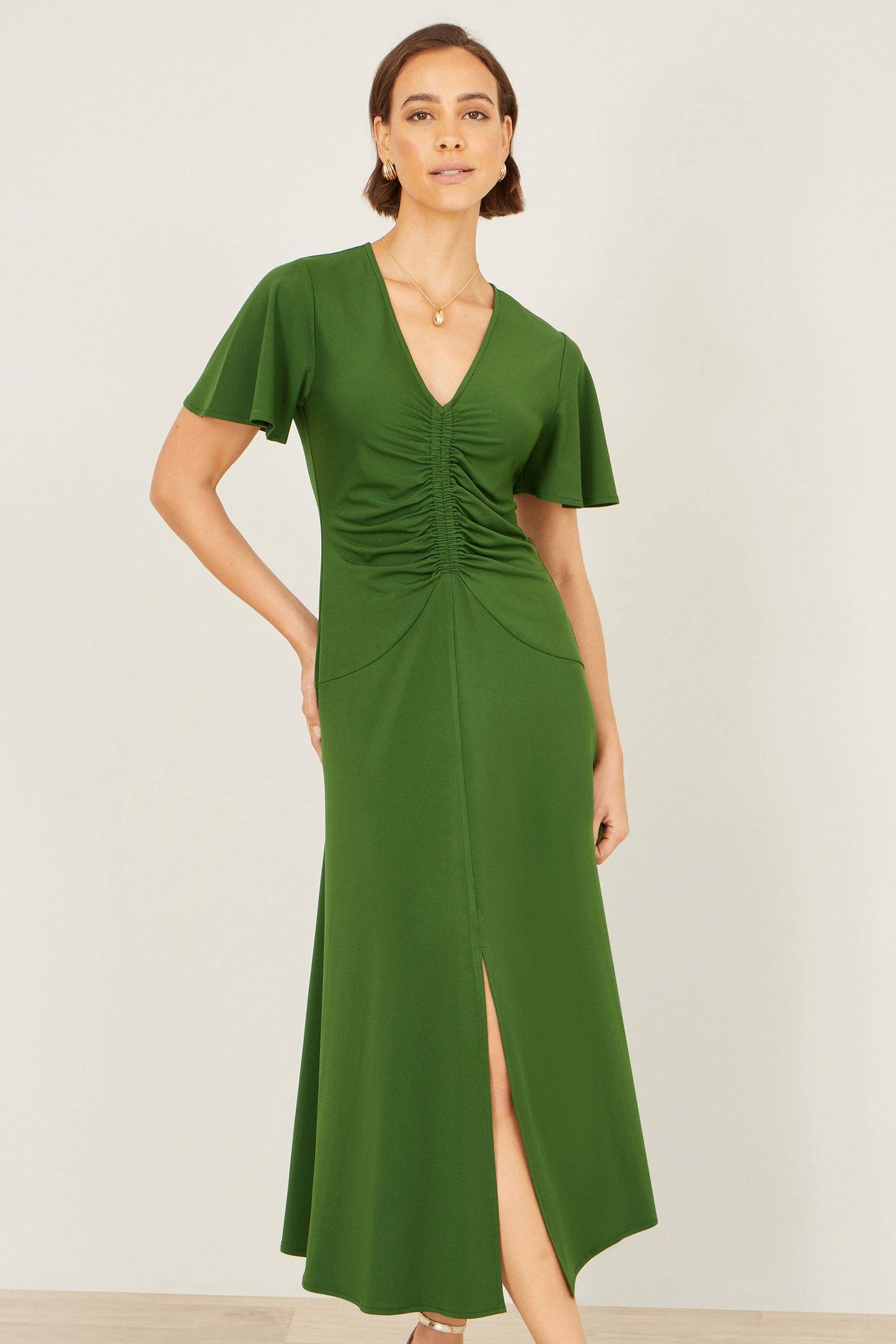 Green Ruched Front Stretch Midi Dress: Green