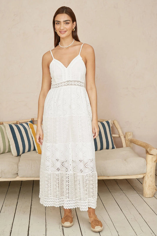 Yumi White Tiered Maxi Dress With Ruched Back: White / S Yumi