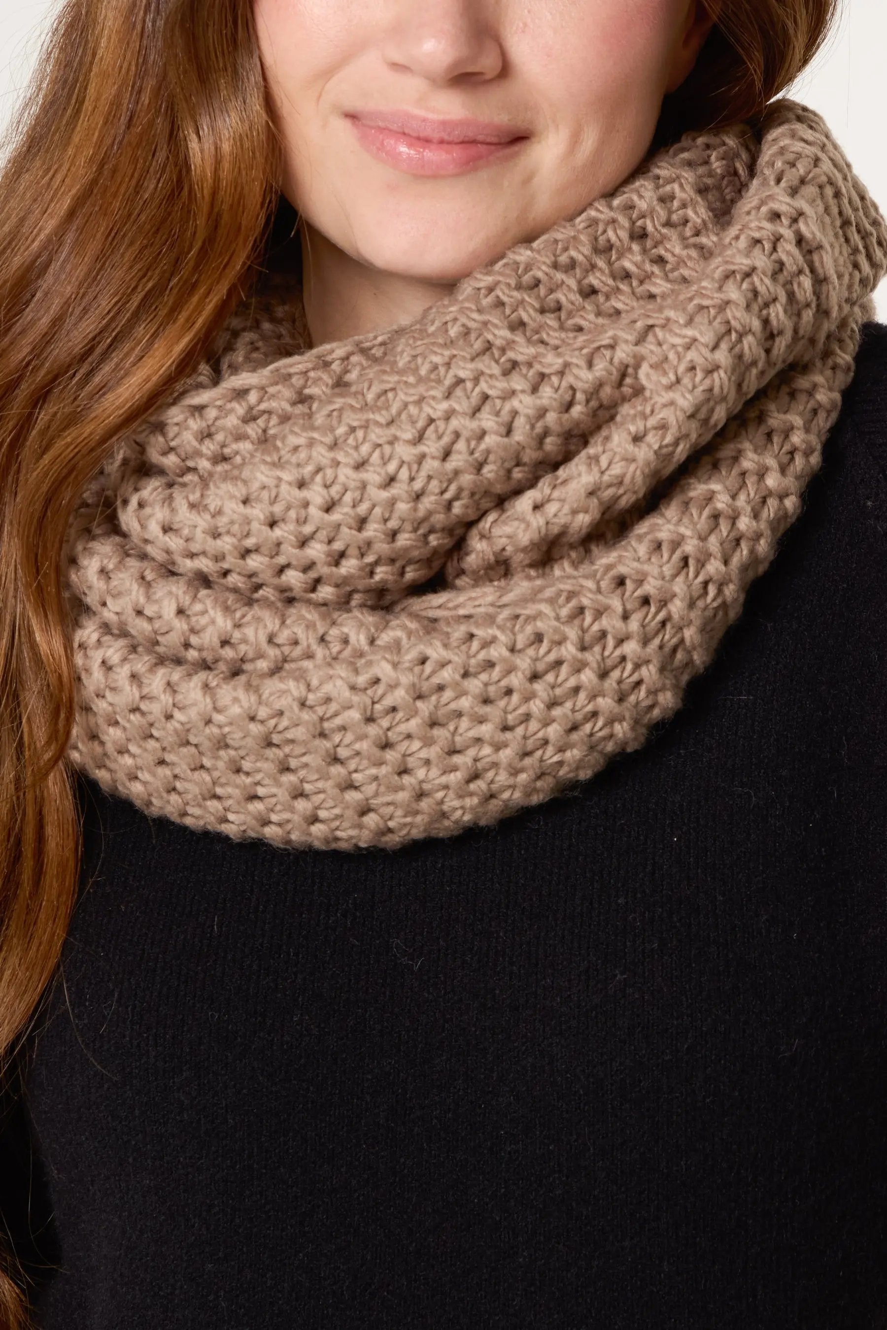 CHUNKY KNIT SNOOD The Style Closet