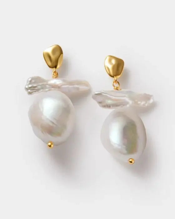 SOL Pearl Earrings The Style Closet