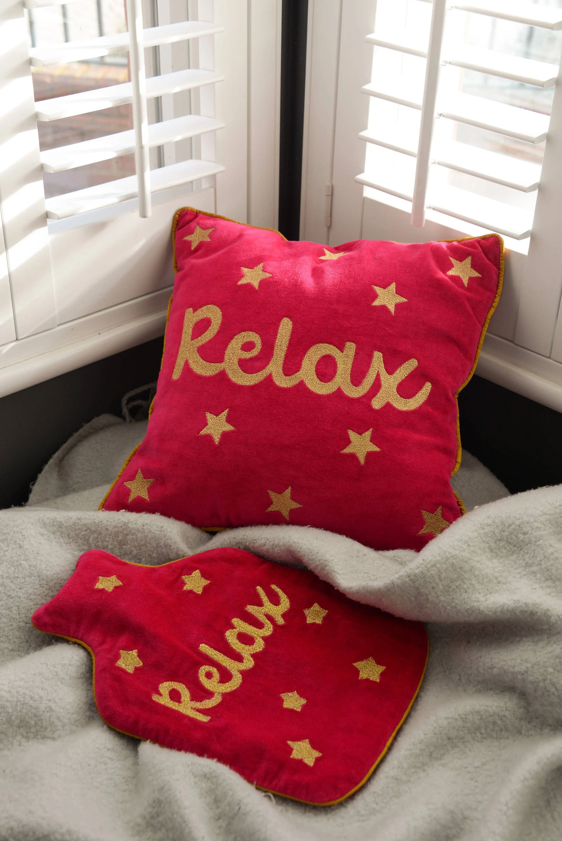 RELAX CUSHION The Style Closet