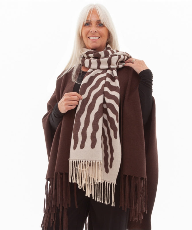 Chocolate/Winter White Double Sided Scarf The Style Closet