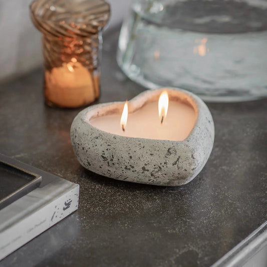 HEART CANDLE The Style Closet