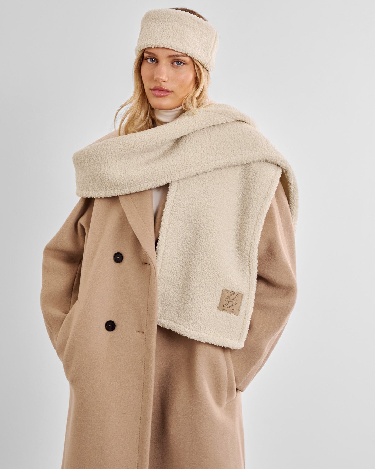 BORG SCARF in CREAM or TAN