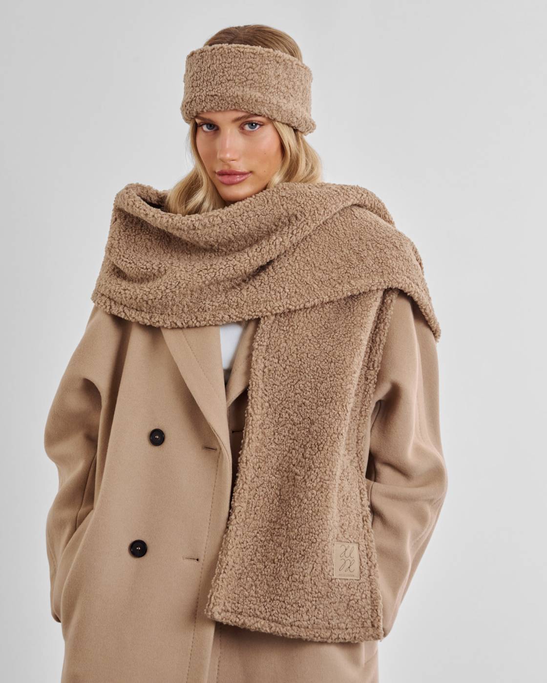 BORG SCARF in CREAM or TAN