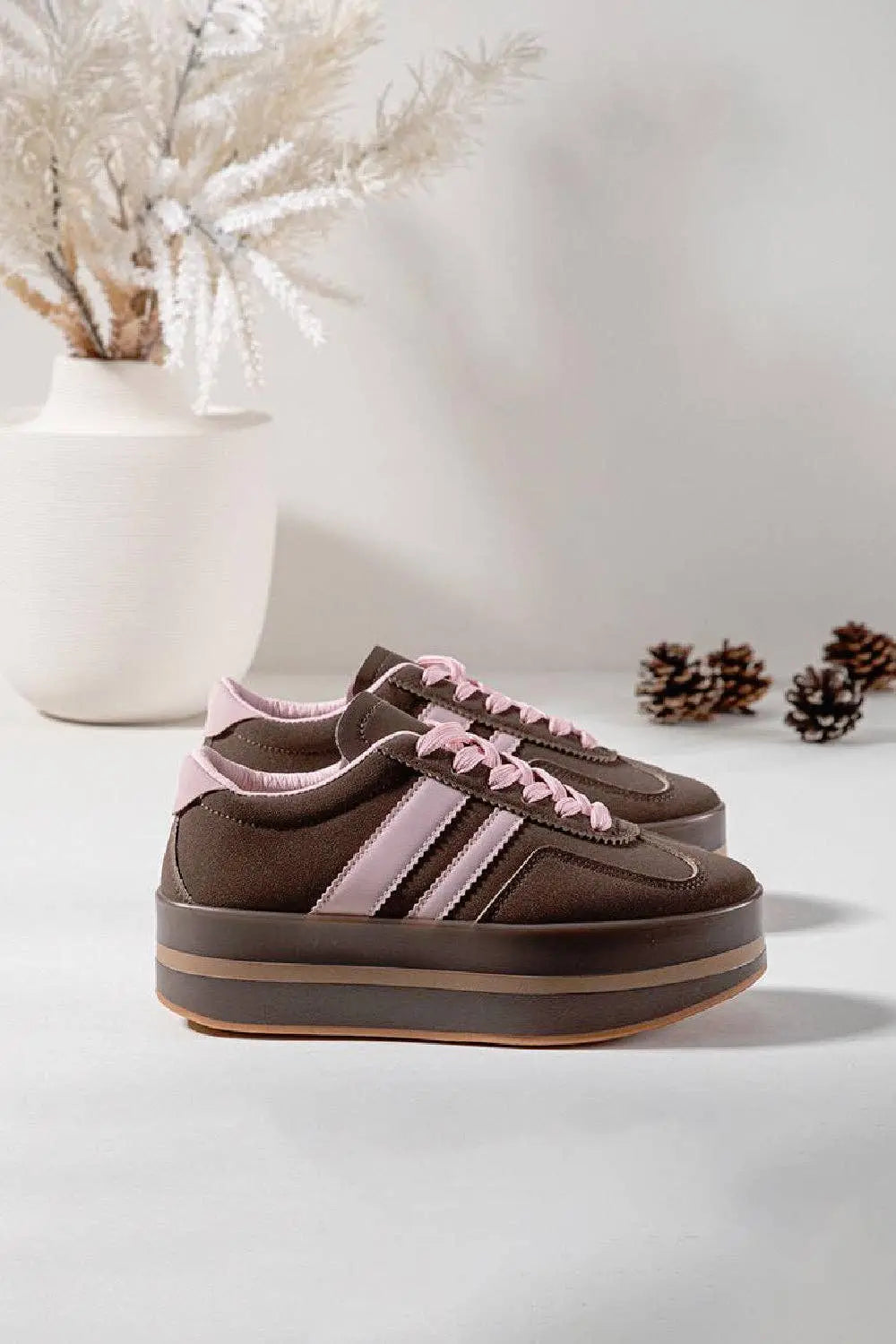 LACE UP CHUNKY PLATFORM SIDE DETAIL: BROWN /PINK The Style Closet