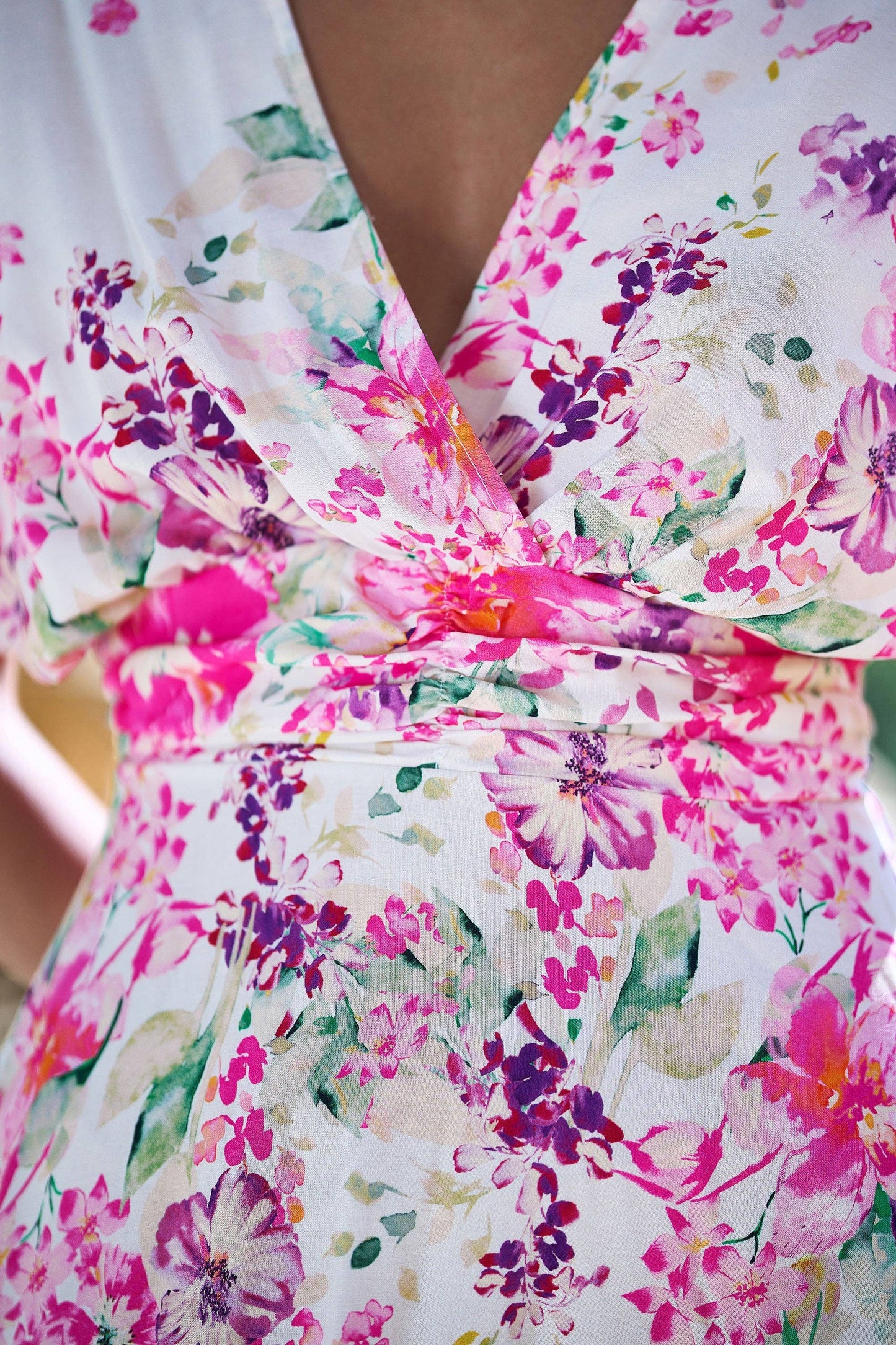 Yumi Pink Mirror Floral Print Ruched Waist Kimono Midi Dress: Pink / 14